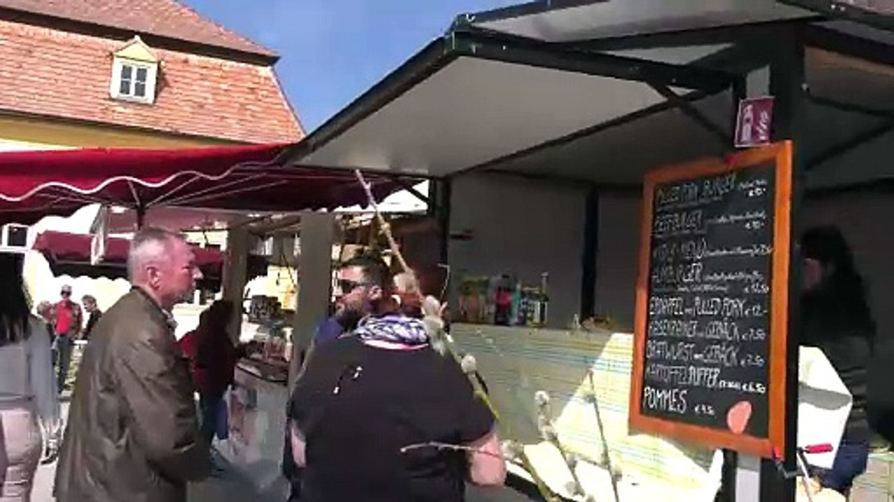 Der traditionellen Ostermarkt auf Schloss Hof
