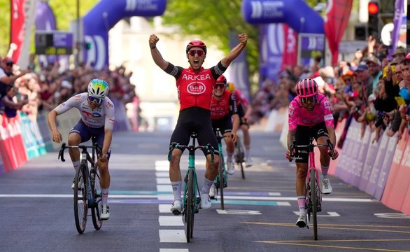 Cyclisme - Région Pays de la Loire Tour 2025 - Le final de la 4e étape au Mans... Kévin Vauquelin rafle tout !
