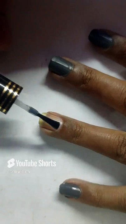 Grey nail art #nailart #nails #naildesign #tamil #tamilnadu #tamilshorts