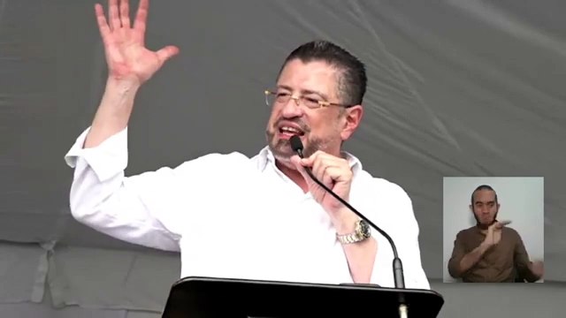 ext-chaves-menciona-a-juan-santamaria-en-discurso-110425