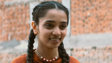 The Shameless EXTRAIT VO STFR "Renuka et Devika"