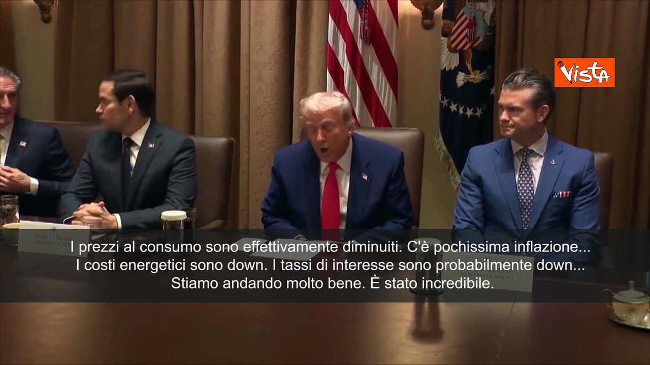 Trump: "I prezzi diminuiscono, c'è poca inflazione. Stiamo lavorando bene"