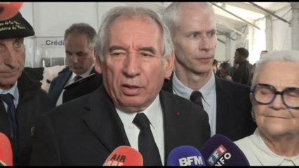 Il premier francese Bayrou: "Annunci dazi di Trump sono un terremoto"