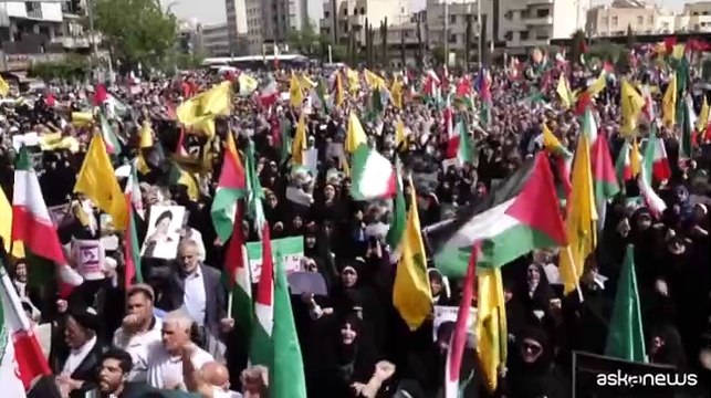 In Iran mega manifestazione pro-Gaza, sui cartelli: Abbasso Israele