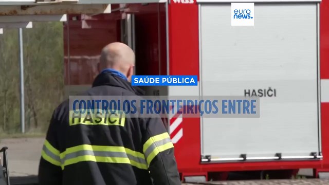 Chéquia mantém controlos nas fronteiras enquanto Eslováquia luta contra a febre aftosa