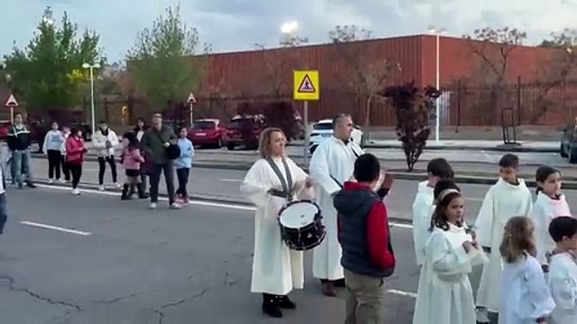 Jesús Nazareno recorre su Via Crucis por la Avenida de Europa.
