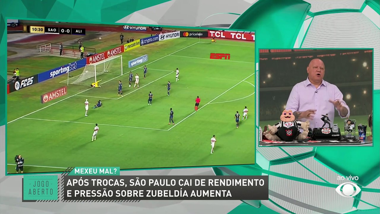 ‘Dorival pra ontem’: Cappellanes pede Zubeldía fora do São Paulo e compara ex-técnico a ex-namorada