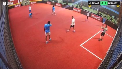 LA SQUADRA - LES LIONS D AFRIQUE 11/04 à 20:23 - Football Betclic (LeFive Villette)