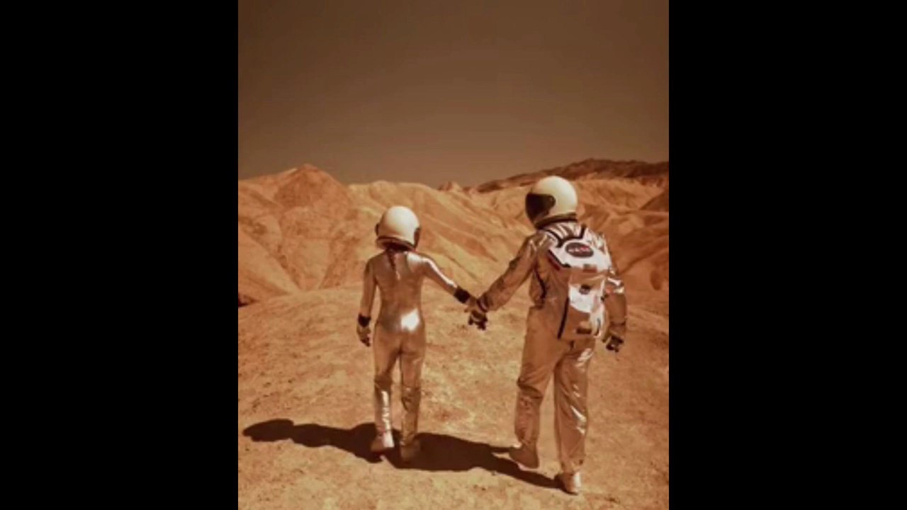 Moon Mania 2025: Artemis II & Private Missions Redefine Lunar Adventure! 🌑🚀