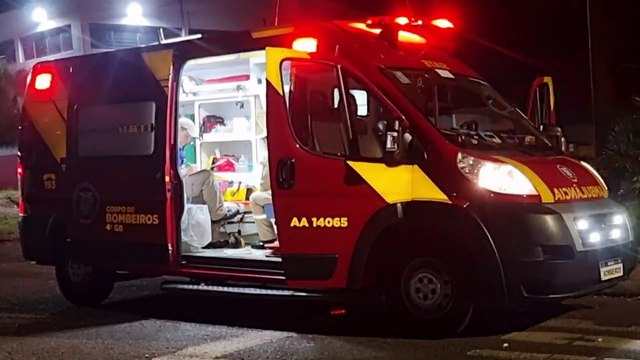 Motociclista fica ferido em acidente de trânsito na Avenida Tito Muffato