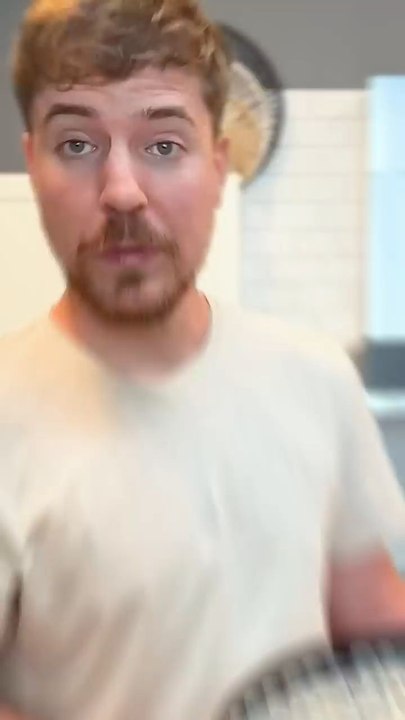 mrbeast eatthe most poisonous fish in the world