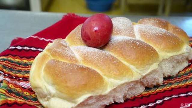 So backt man Osterbrot in Polen, Bulgarien und Griechenland