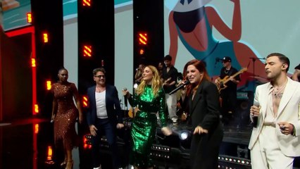 Cantantes y otros rostros conocidos arropan a Leire Martínez en su nueva etapa musical