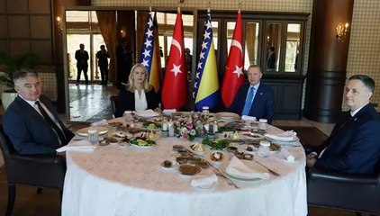 Cumhurbaşkanı Erdoğan, Bosna Hersek Başkanlık Konseyi Başkanı ve üyeleri ile bir araya geldi