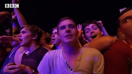 Green Day performs Boulevard of Broken Dreams at Reading Festival