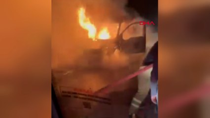 Şırnak’ta hafif ticari araç alev alev yandı
