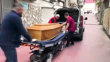 Cezaevinden çıkıp eski karısıyla sevgilisini sokak ortasında bıçakladı