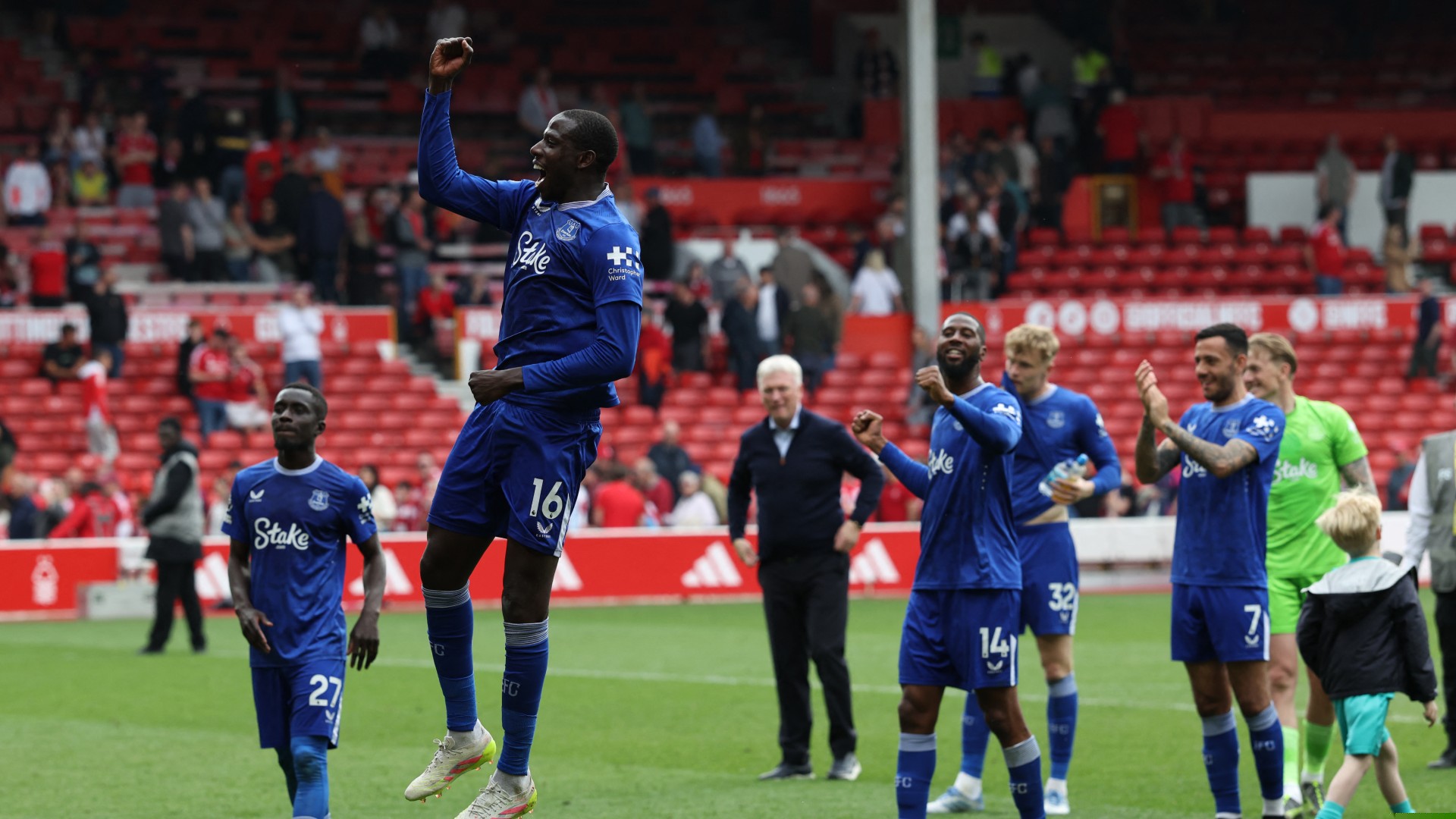 Nottingham Forest v Everton