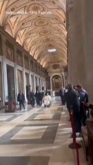 Papa faz aparição em basílica de Roma antes da Semana Santa; veja vídeo