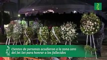 Cientos de personas acudieron a la zona cero del Jet Set para honrar a los fallecidos