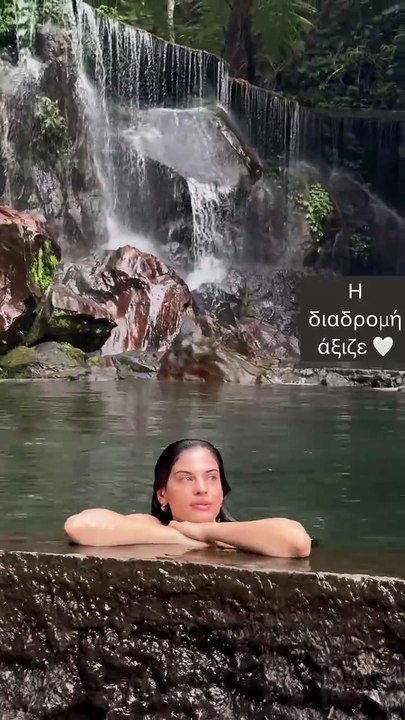 Μπόμπα - Τανιμανίδης: Με τα παιδιά και τη γιαγιά στο Μπαλί – Το ταξίδι που έγινε viral