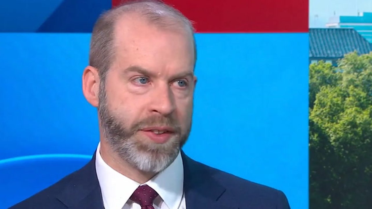 Business secretary would not bring Chinese companies into UK steel sector