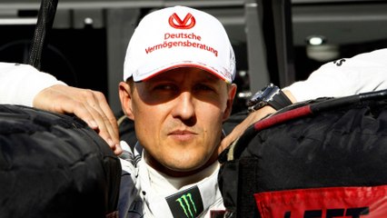 GALA VIDEO - Michael Schumacher donne un très rare signe de vie, 12 ans après son terrible accident de ski