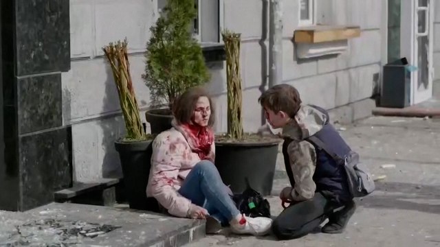 Imágenes sensibles del ataque ruso con misiles a la ciudad ucraniana de Sumi