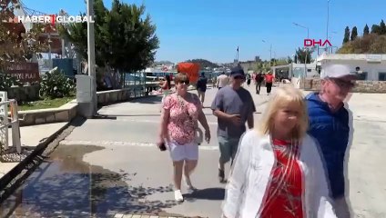 Bodrum'a denizden bin 874 turist