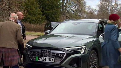 King and Queen depart church after anniversary tribute