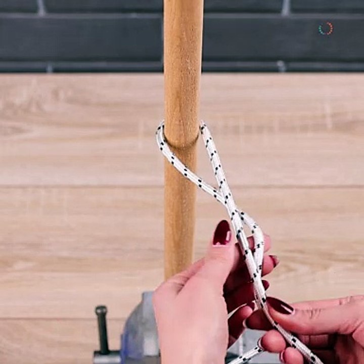 Learn this easy knot trick!  💯