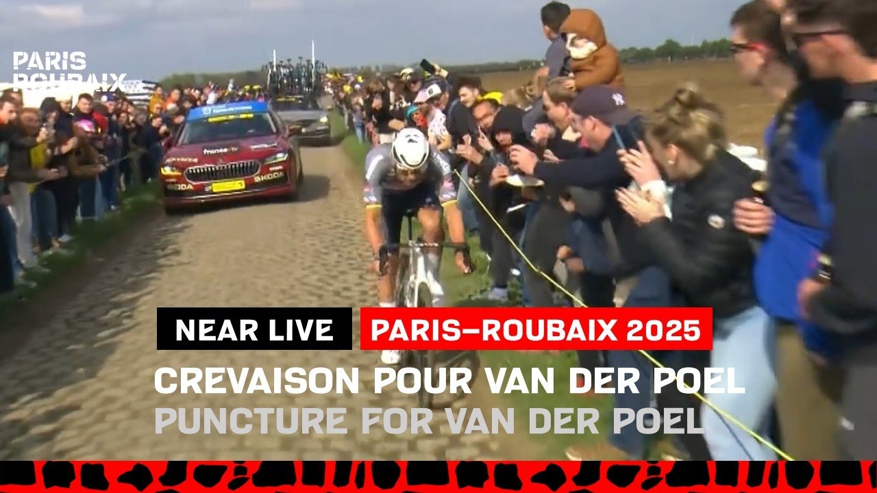 Paris-Roubaix 2025 - Crevaison pour Van der Poel