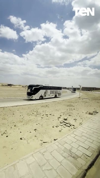 - وزير السياحة والآثار يواصل متابعته لحركة الزيارة بمنطقة أهرامات الجيزة في ضوء التشغيل التجريبي لمشروع تطوير الخدمات بها