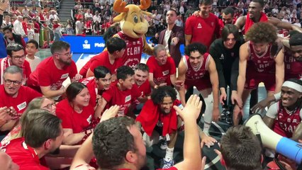 L'Elan Chalon fête sa victoire sur Nancy, avec ses supporters