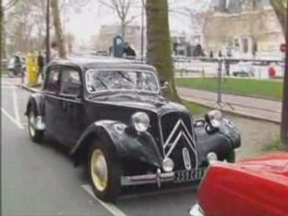 Arrivée des Citroen traction avant et jaguar XK120