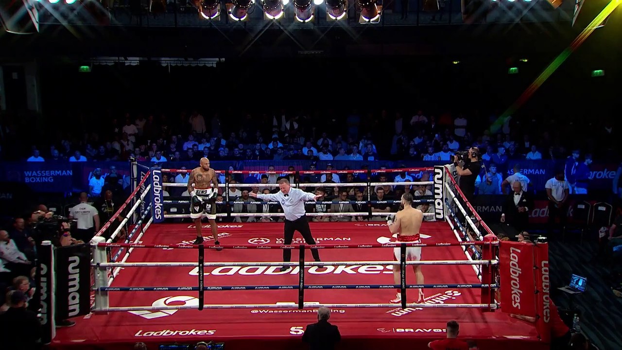 LYNDON ARTHUR VS LIAM CAMERON FULL FIGHT