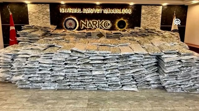 İstanbul'da 880 kilogram uyuşturucu ele geçirildi