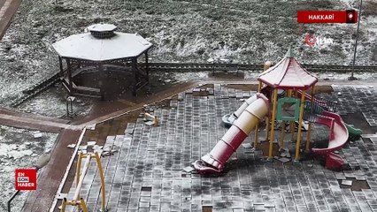 Yüksekova’da kar yağışı etkili oldu