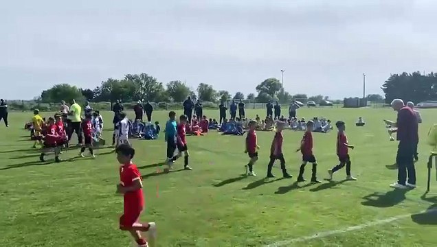 REMISES DES MEDAILLES POUR NOS U9 PAR MR G.BLANC CONSEILLER GENERAL DU GARD .