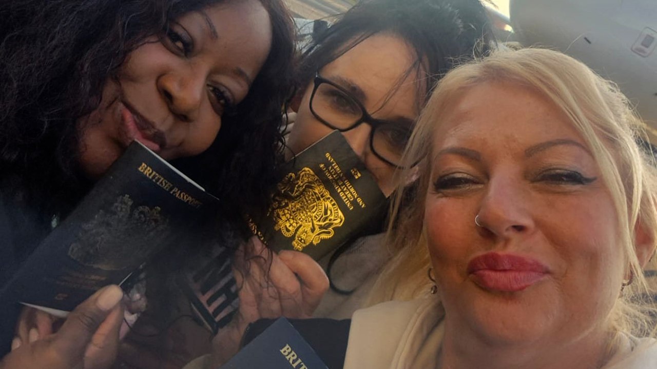 Extreme day trip colleagues take "eight hour holidays" but fly home for bed