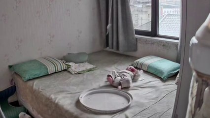 Deckenlampe stürzt nur wenige Zentimeter vom Baby entfernt ab