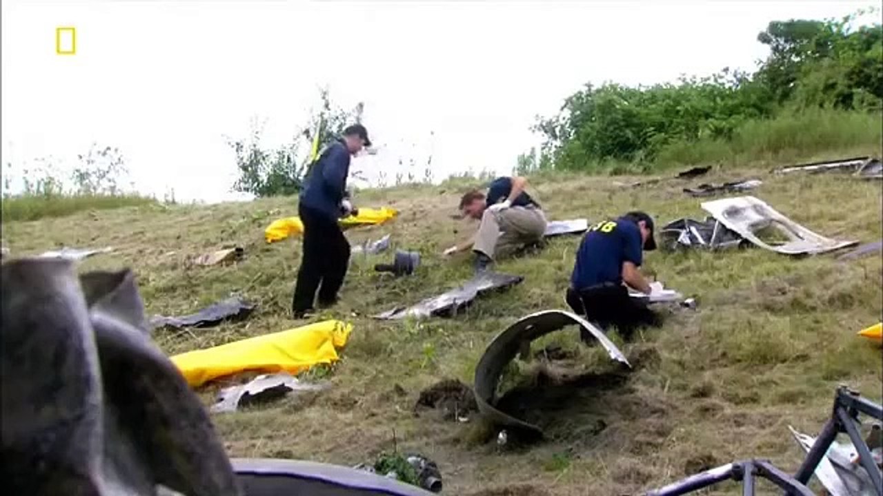 Mayday Air Crash Investigations - S09 E02 - Cockpit Chaos