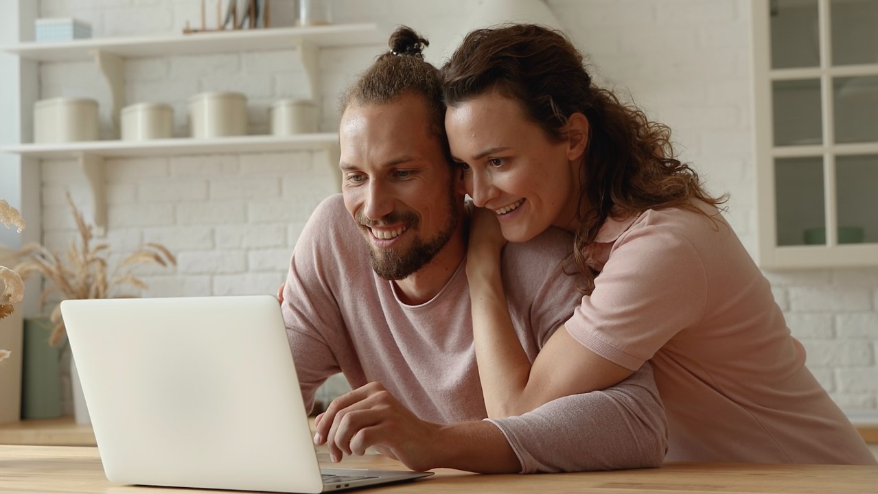 The Best Days to Save on Everything From Fillin...