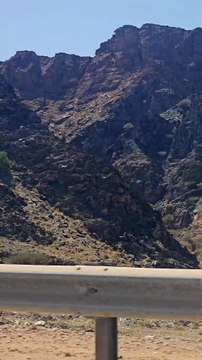 Jabal Sifah road trip: breathtaking mountainside views and culturally rich villages! ⛰️🚗 #Oman #Travel #Adventure #Mountains #Culture #RoadTrip