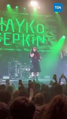 Cumhurbaşkanı Başdanışmanı Saral'dan, Hayko Cepkin'e "zıplamayan Tayyipçi" sloganı tepkisi: Sanatçı bozuntusu, insan olmadığı belli!