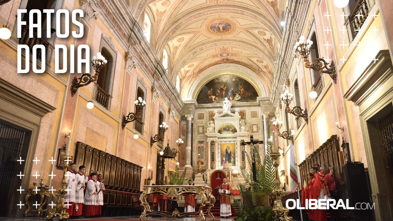 Domingo de Ramos devotos se reúnem na Cidade Velha para a bênção que dá início à Semana Santa