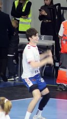 El sorprendente movimiento de caderas de Pablo Urdangarin en medio de un partido de balonmano