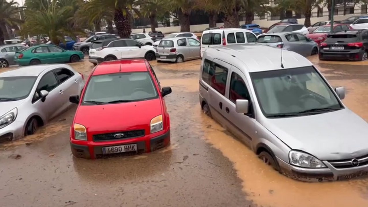 Flood water and thick mud flow through Lanzarote streets as state of emergency declared