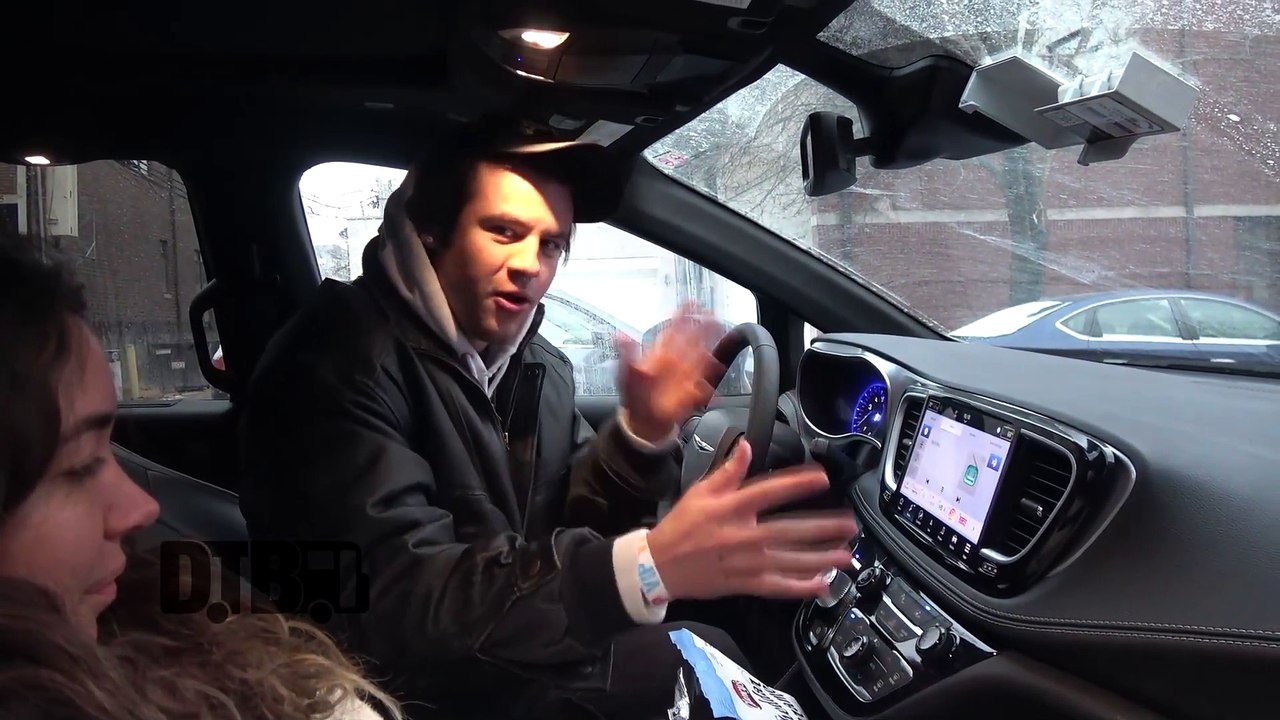 Slamwich - BUS INVADERS Ep. 2027