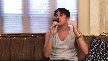 Artemas Joins Megan Holiday Backstage at Coachella 2025 🎶